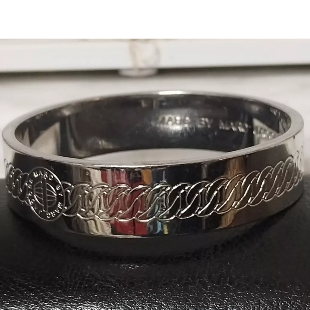 Marc Jacobs‎ Silver Tone Bangle Bracelet